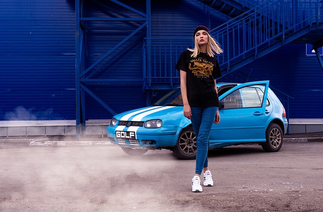 Volkswagen Çıkma Yedek Parça Salıncak Burcu (Kauçuk / Poliuretan)
